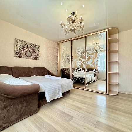 Apartpoltava Елегантна Квартира В Новобудові,Біля Каштанової Алеї, Центр Міста, Звітна Документація Poltava Exterior foto