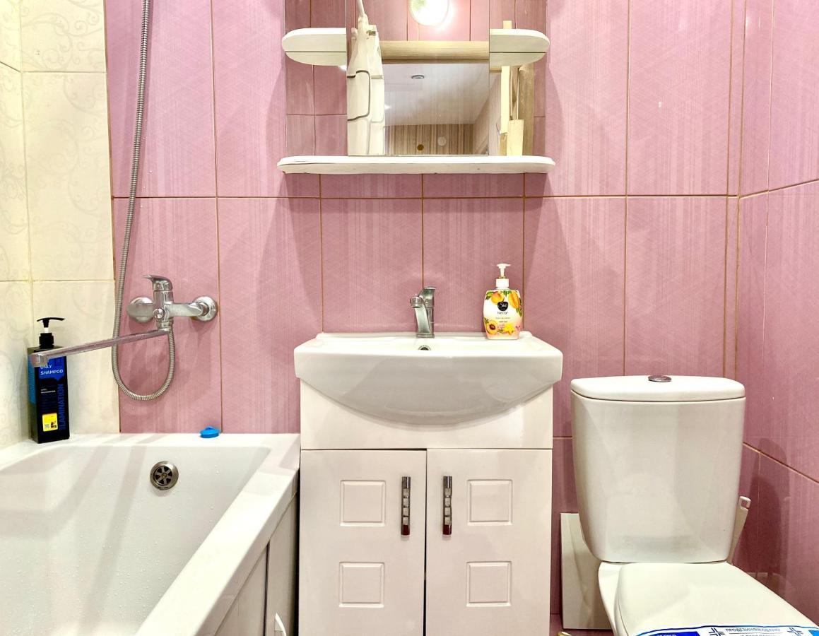 Apartpoltava Елегантна Квартира В Новобудові,Біля Каштанової Алеї, Центр Міста, Звітна Документація Poltava Exterior foto