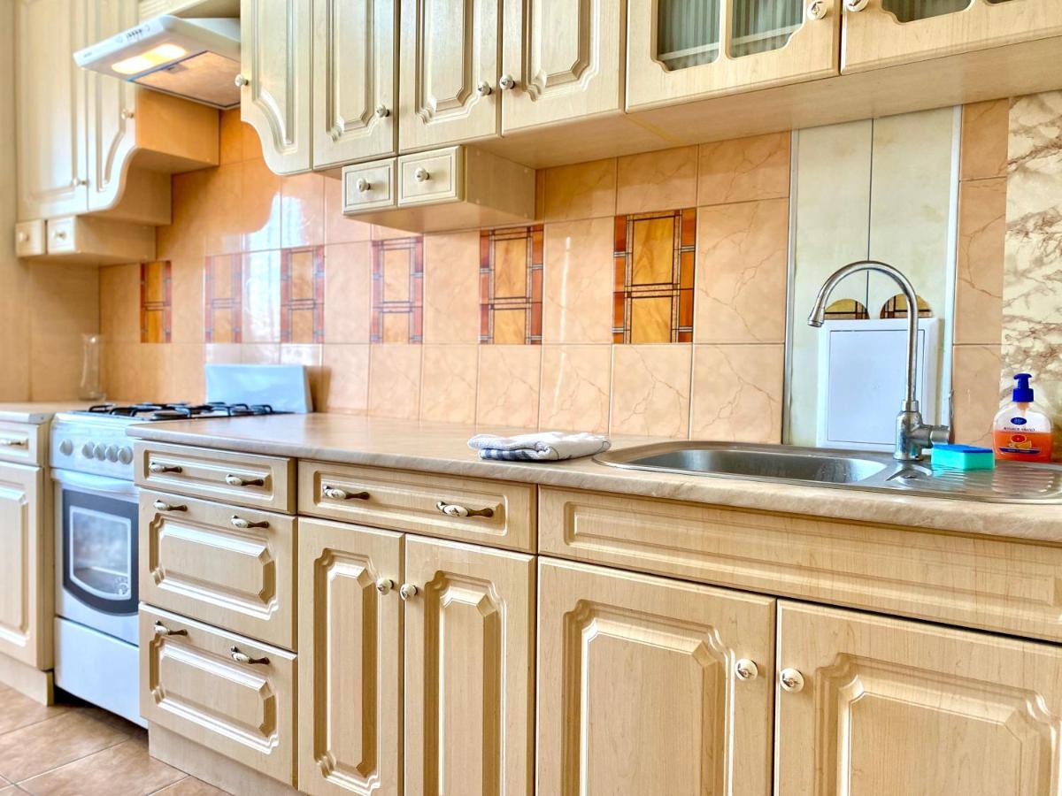 Apartpoltava Елегантна Квартира В Новобудові,Біля Каштанової Алеї, Центр Міста, Звітна Документація Poltava Exterior foto