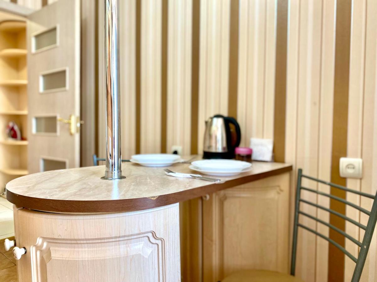 Apartpoltava Елегантна Квартира В Новобудові,Біля Каштанової Алеї, Центр Міста, Звітна Документація Poltava Exterior foto
